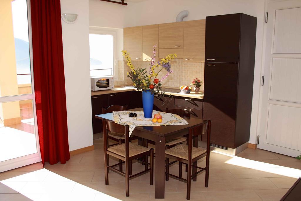 Casa Ciclamino Apartment Vercana Ruang foto